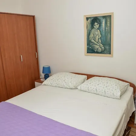 Sestan Apartmán *